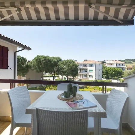 137 - Trilo A Al Secondo Piano Vicino - Con Aria Condizionata Apartamento